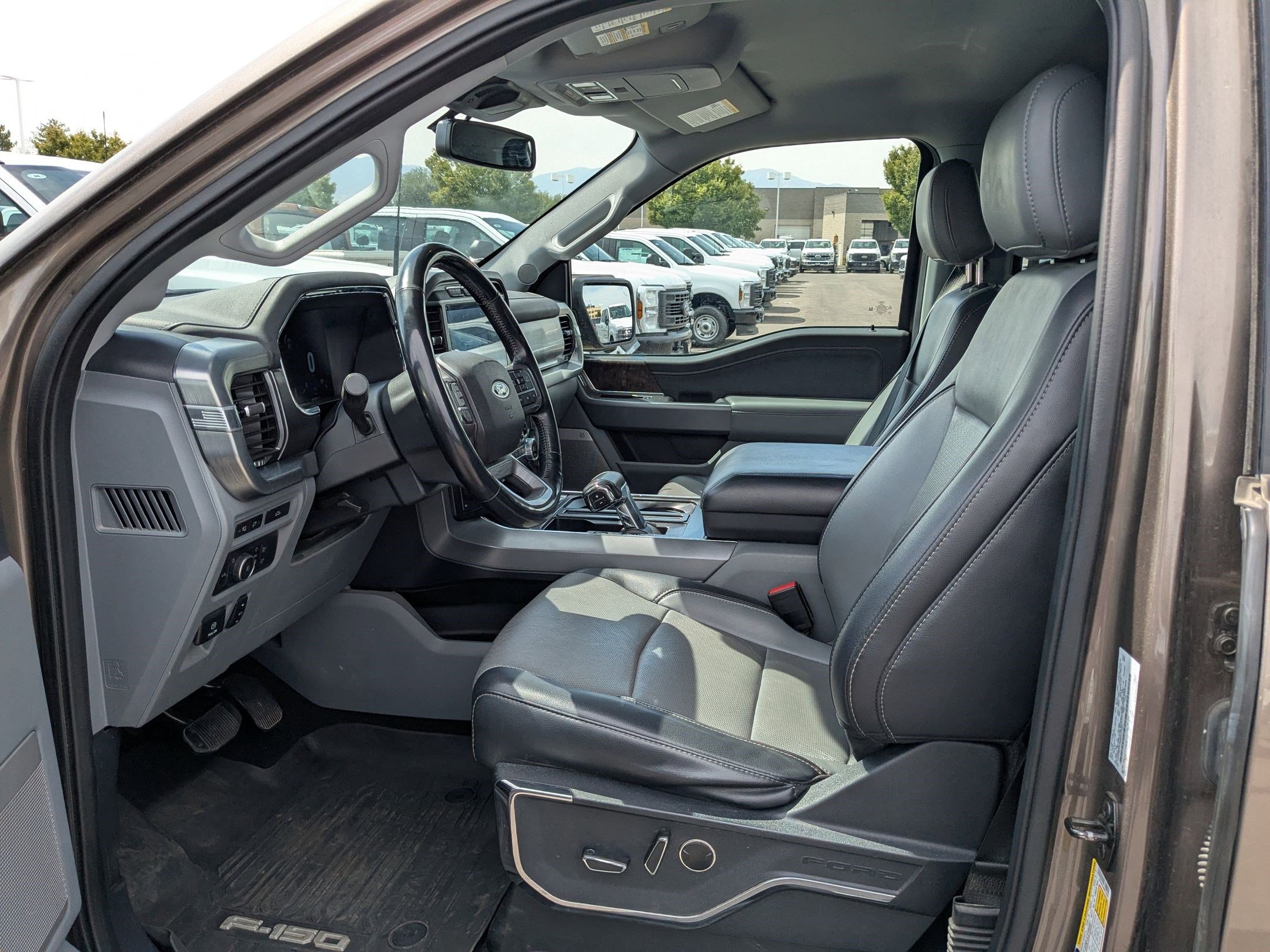 2021 Ford F-150 Lariat photo 14