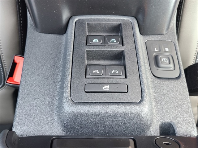 2025 Ford Bronco Outer Banks photo 24