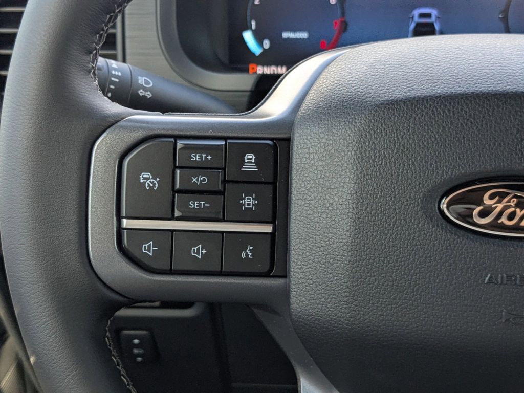 2025 Ford F-150 XLT photo 26