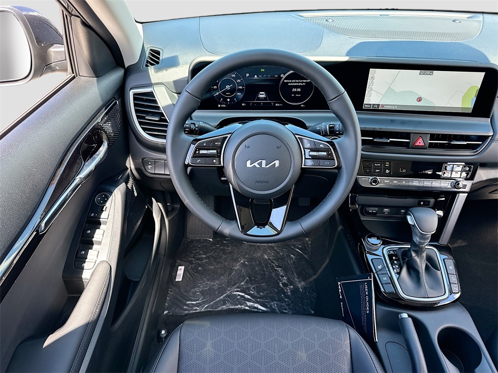 2026 Kia Seltos EX photo 22