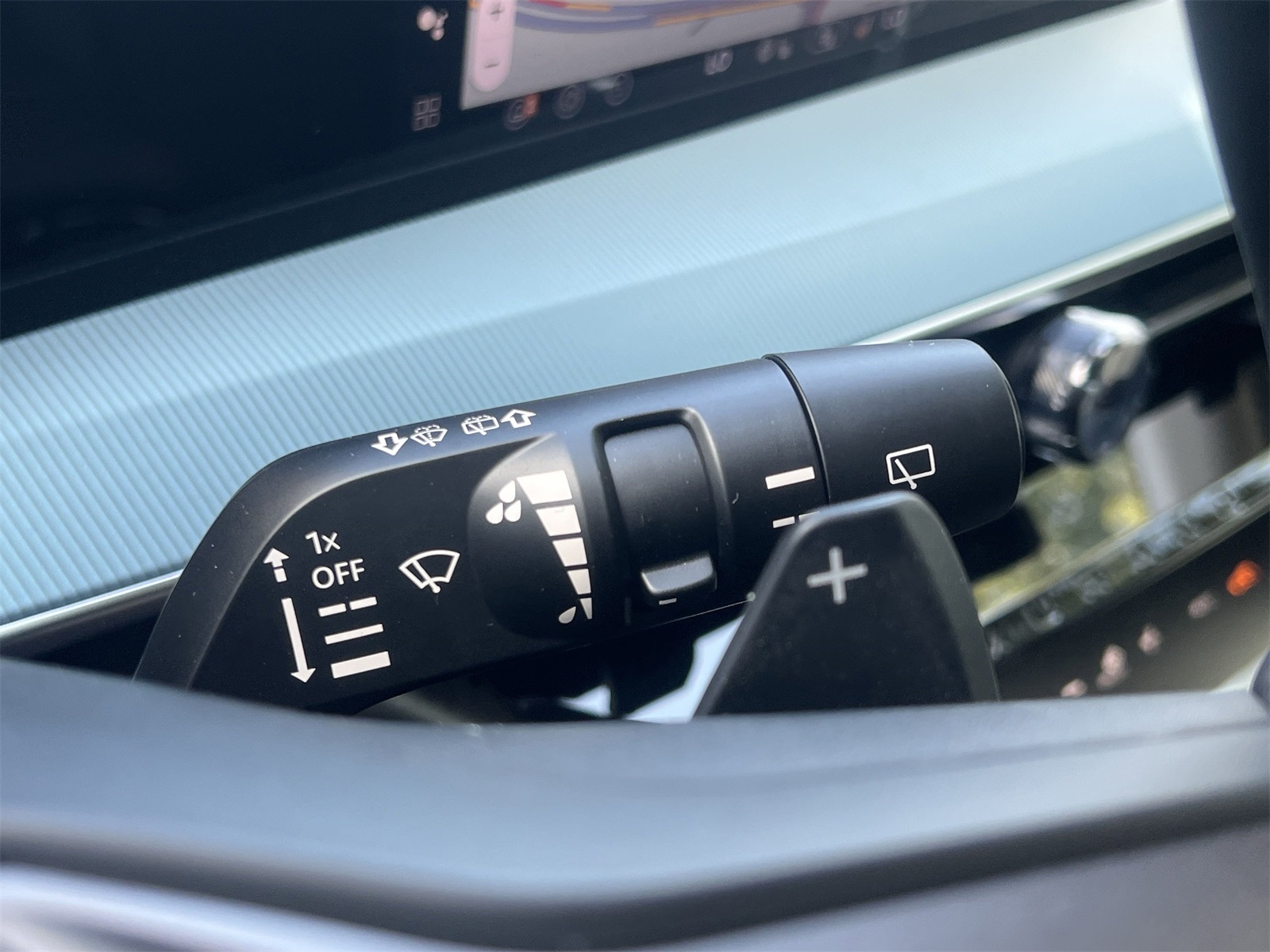 2025 Nissan Murano SL photo 9