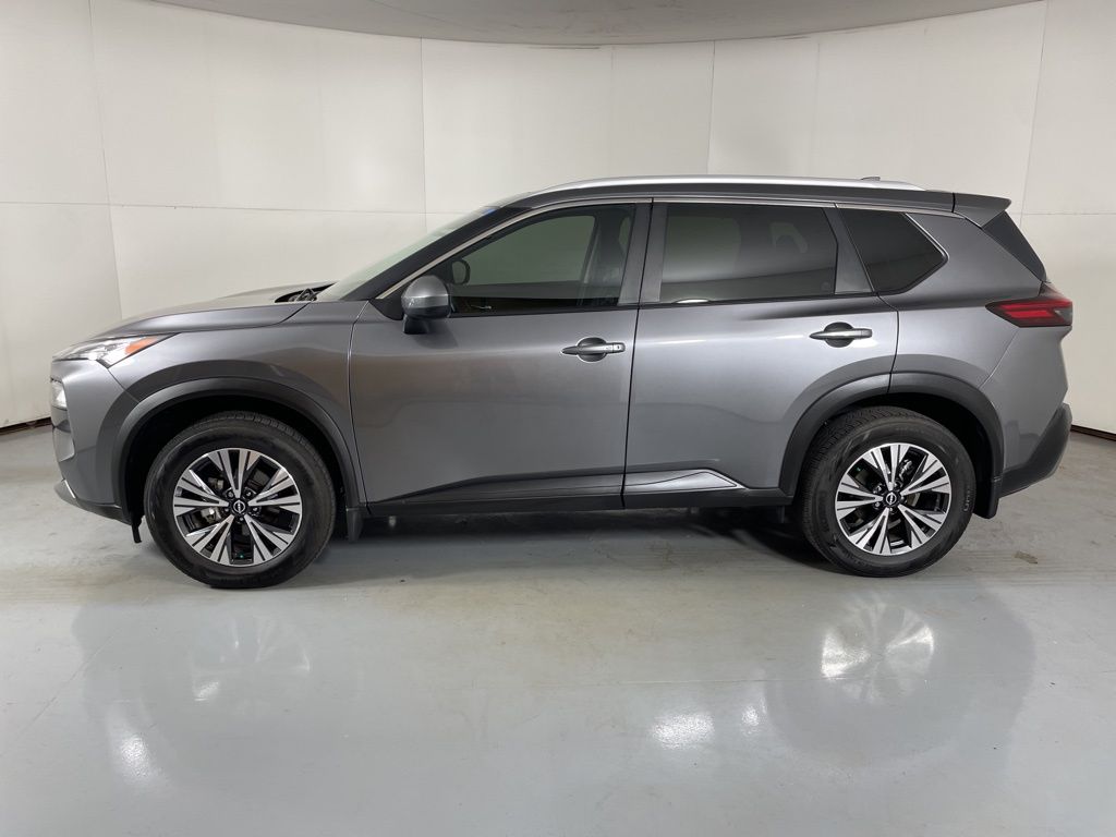 2023 Nissan Rogue SV photo 6