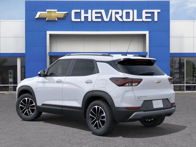 2026 Chevrolet Trailblazer LT photo 2