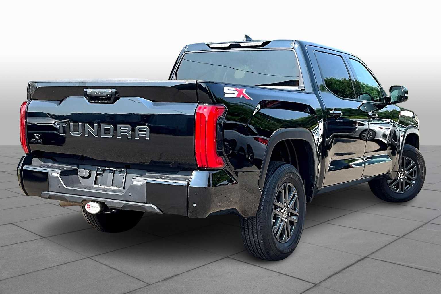 2024 Toyota Tundra SR5 CrewMax photo 12