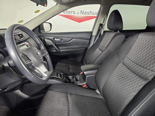 2018 Nissan Rogue SV photo 4