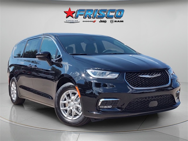 2026 Chrysler Pacifica Select's photo