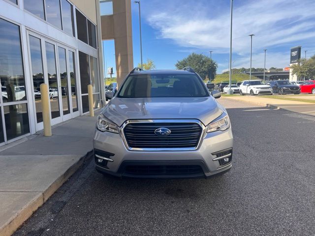 2022 Subaru Ascent Limited photo 2