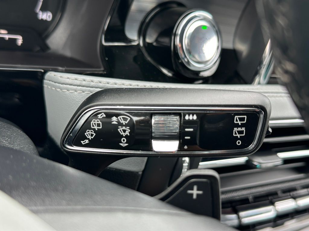 2021 Lincoln Corsair Standard photo 35
