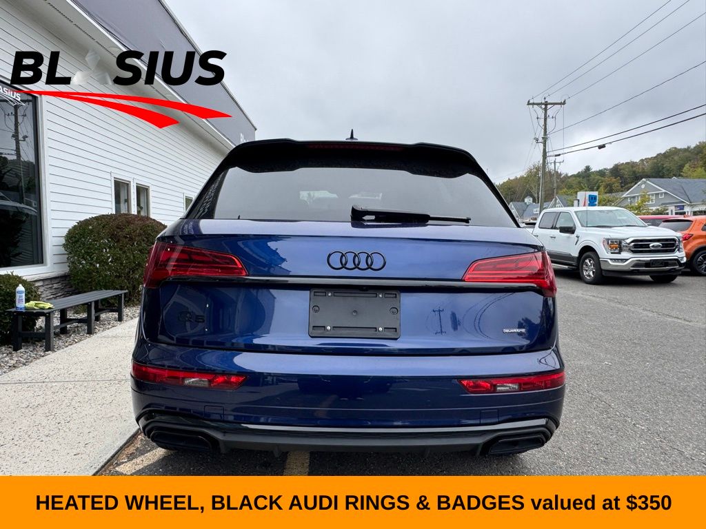 2022 Audi Q5 45 S line Premium photo 2