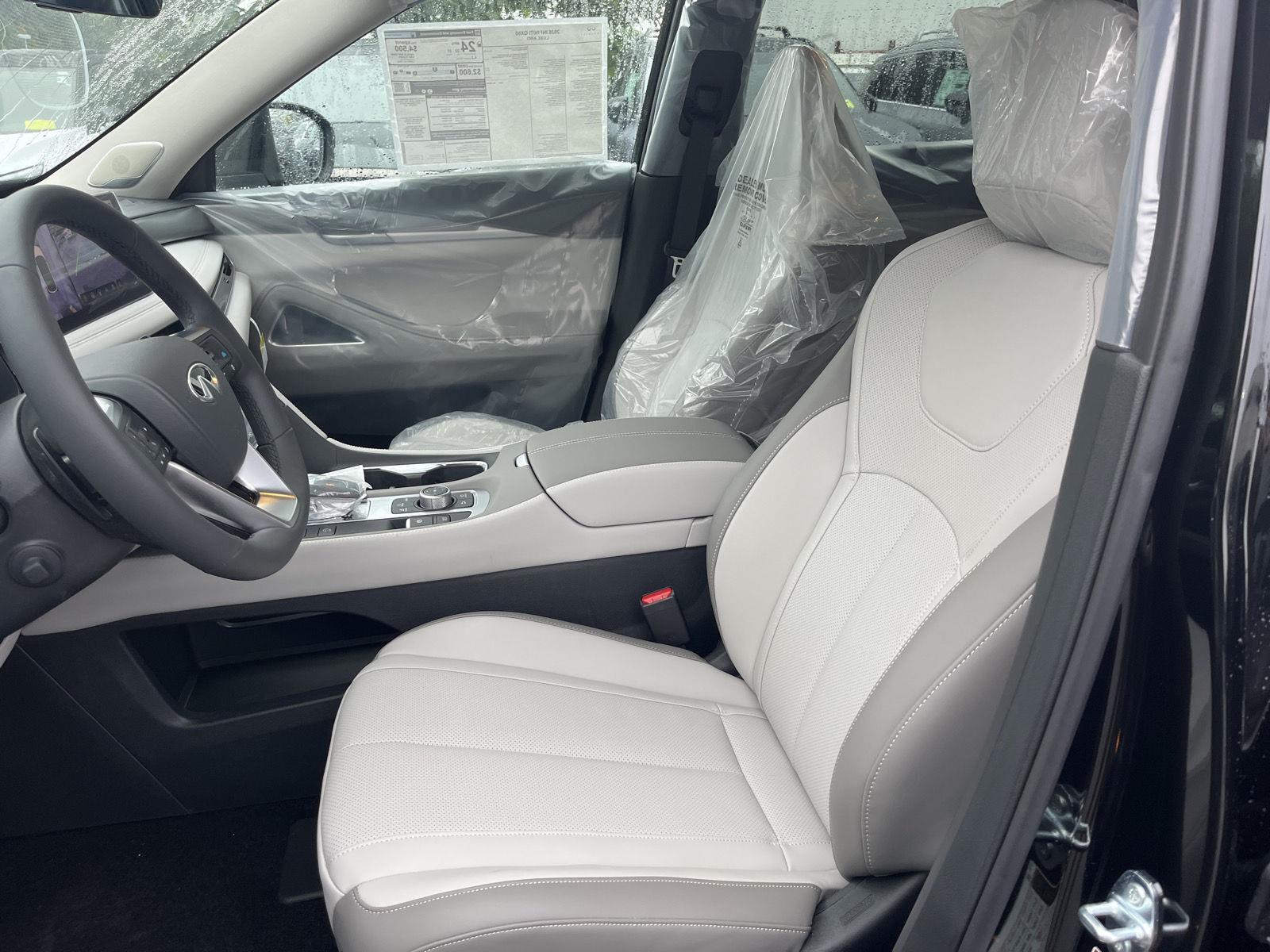 2026 Infiniti QX60 Luxe AWD photo 9