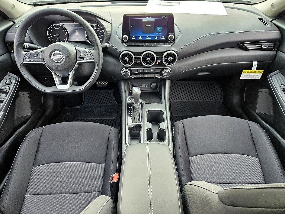 2025 Nissan Sentra SV photo 10
