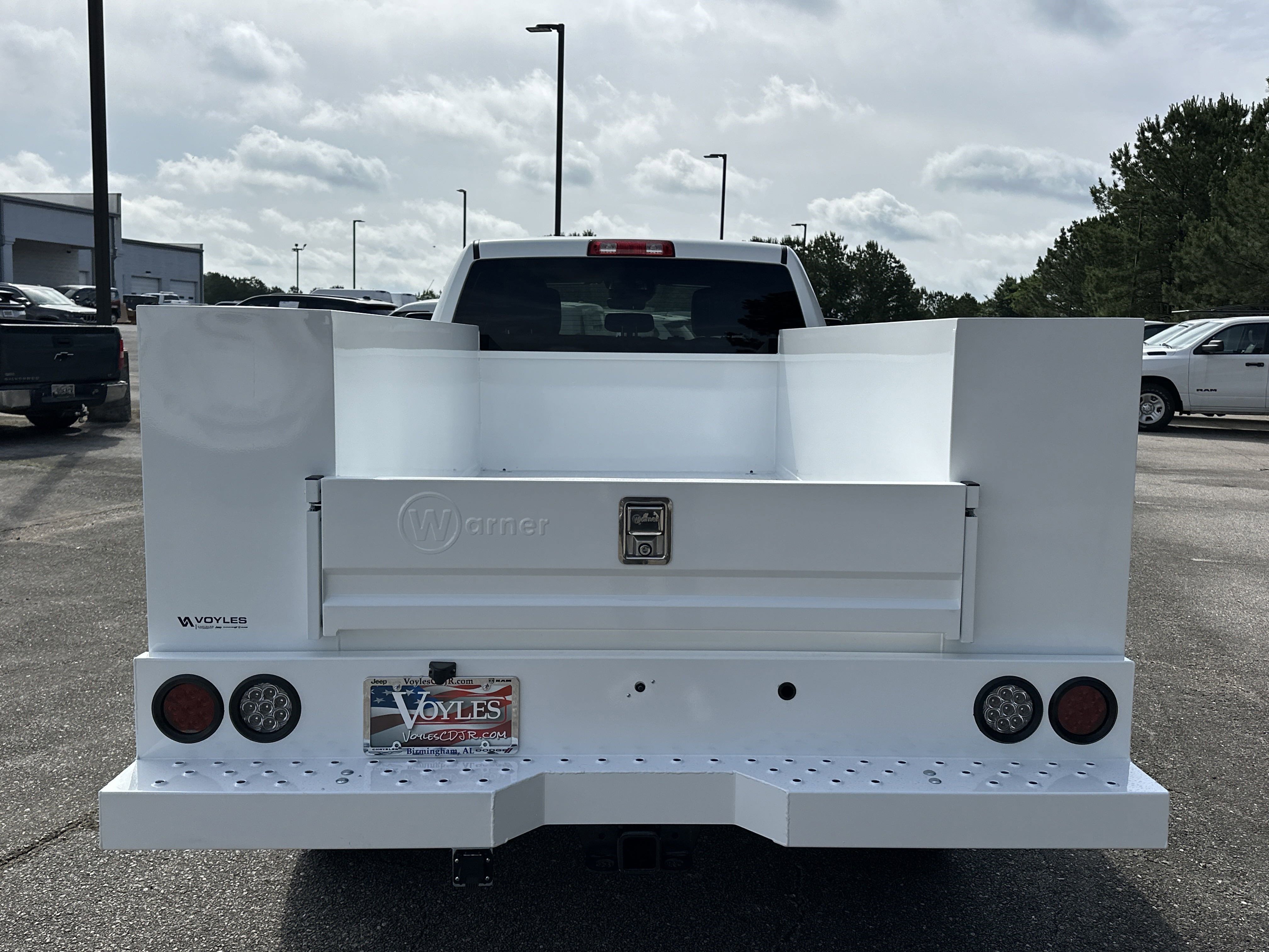 2025 Ram 2500 Tradesman photo 2