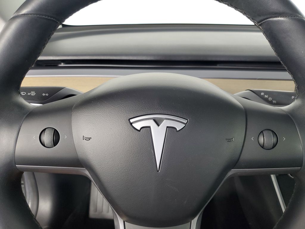 2018 Tesla Model 3 Long Range photo 19