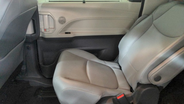 Used 2024 SILVER Toyota XLE image 23