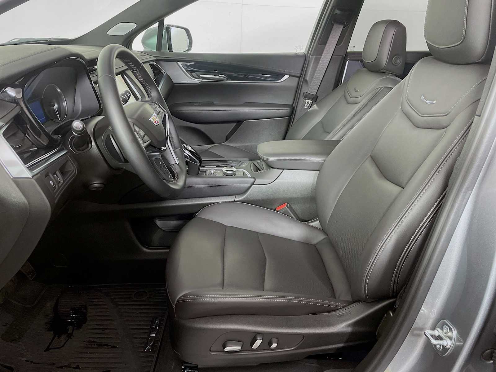 2025 Cadillac XT5 Premium Luxury photo 4