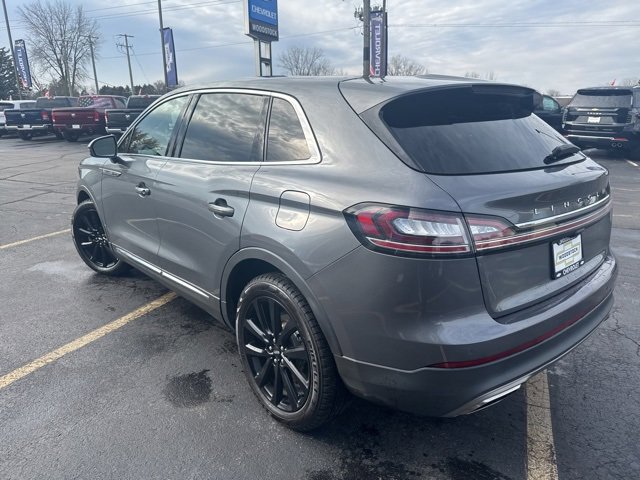 2021 Lincoln Nautilus Reserve photo 3