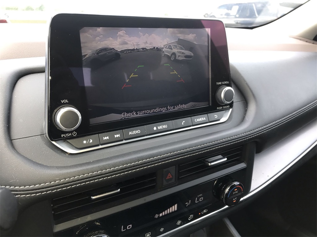 2023 Nissan Rogue SV photo 17