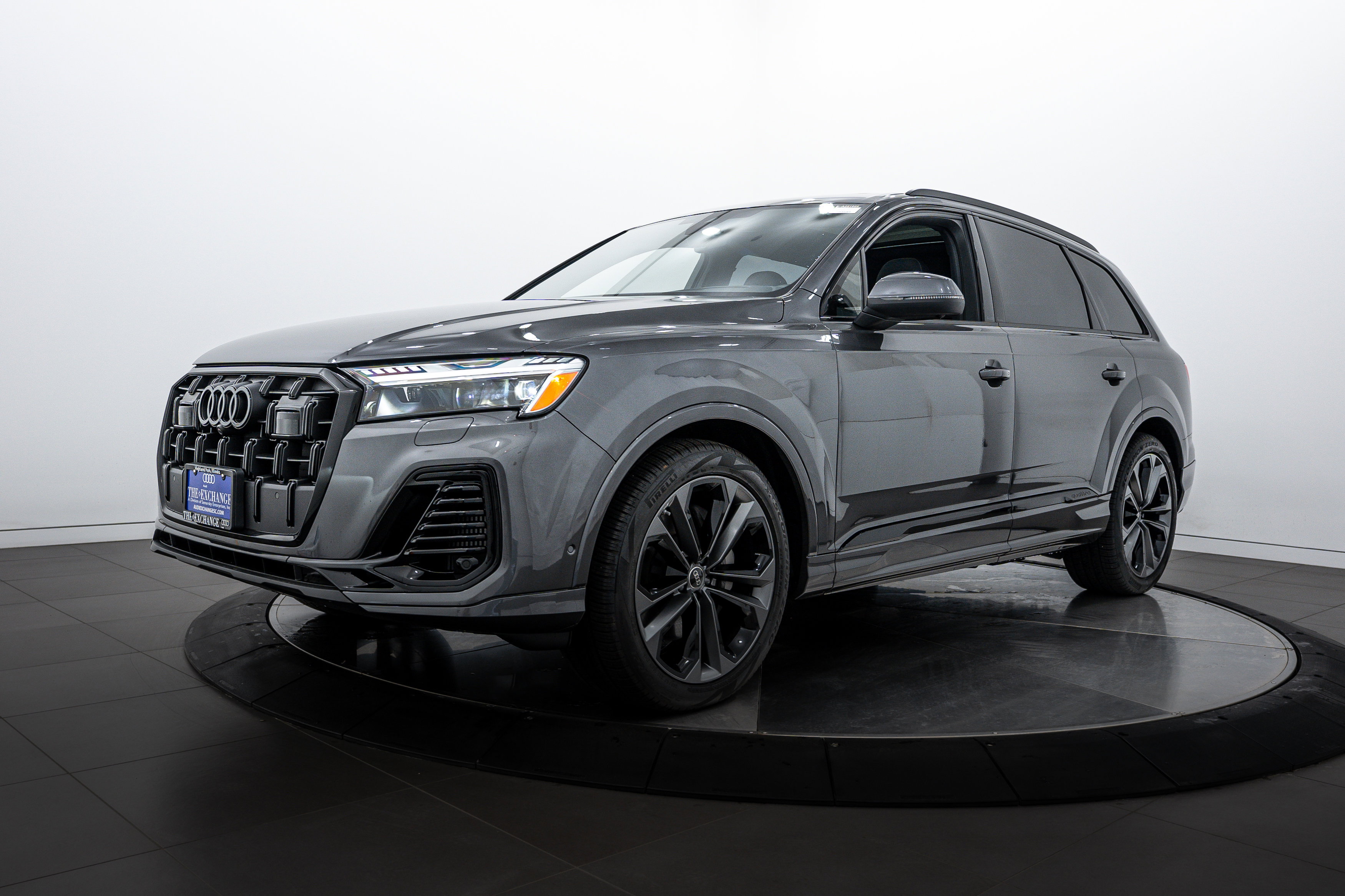 2025 Audi Q7 Prestige photo 4