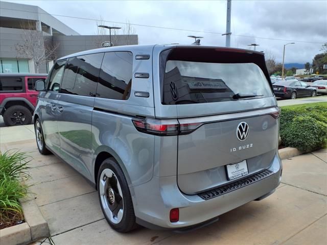 2025 Volkswagen ID. Buzz Pro S photo 3