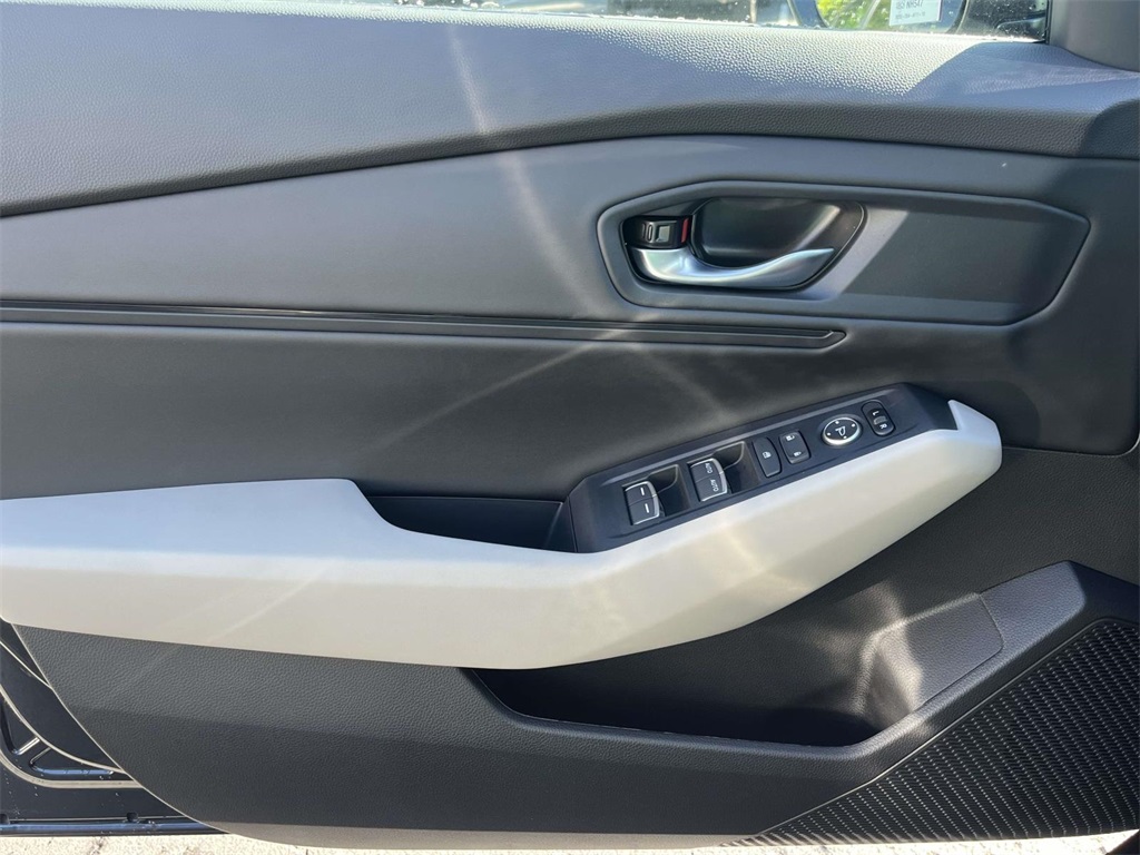 2025 Honda Accord 1.5T SE photo 24