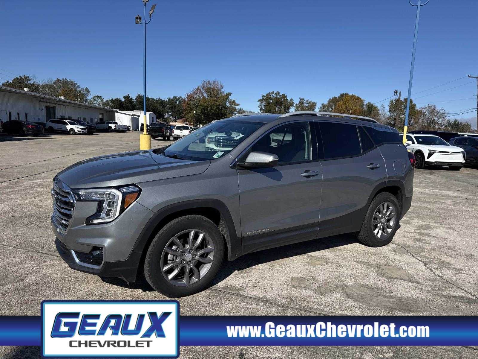 2023 GMC Terrain SLT