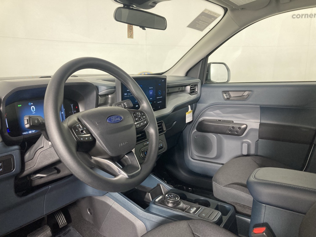 2025 Ford Maverick XL photo 2