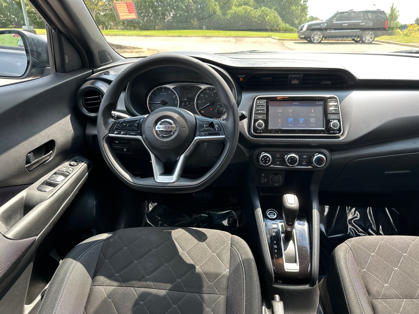 2020 Nissan Kicks S photo 20