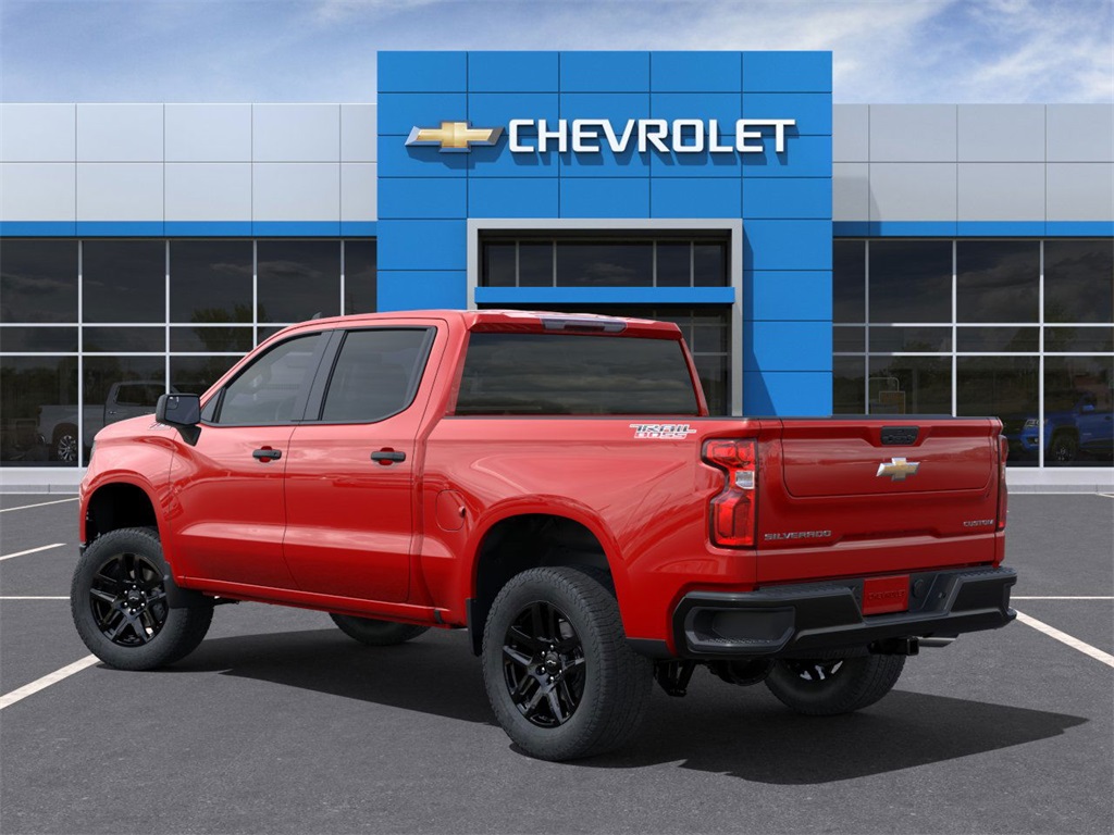2025 Chevrolet Silverado 1500 Custom Trail Boss photo 3