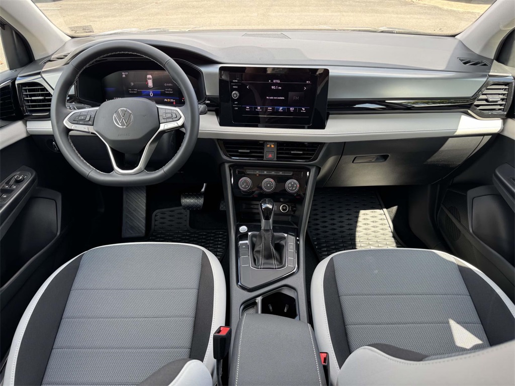 2025 Volkswagen Taos S photo 13