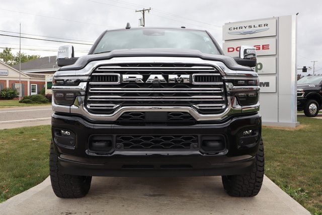 2025 Ram 2500 Laramie photo 3