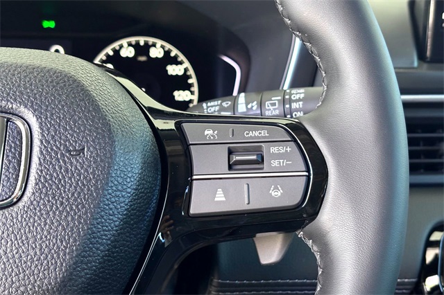 2025 Honda Pilot Touring photo 12