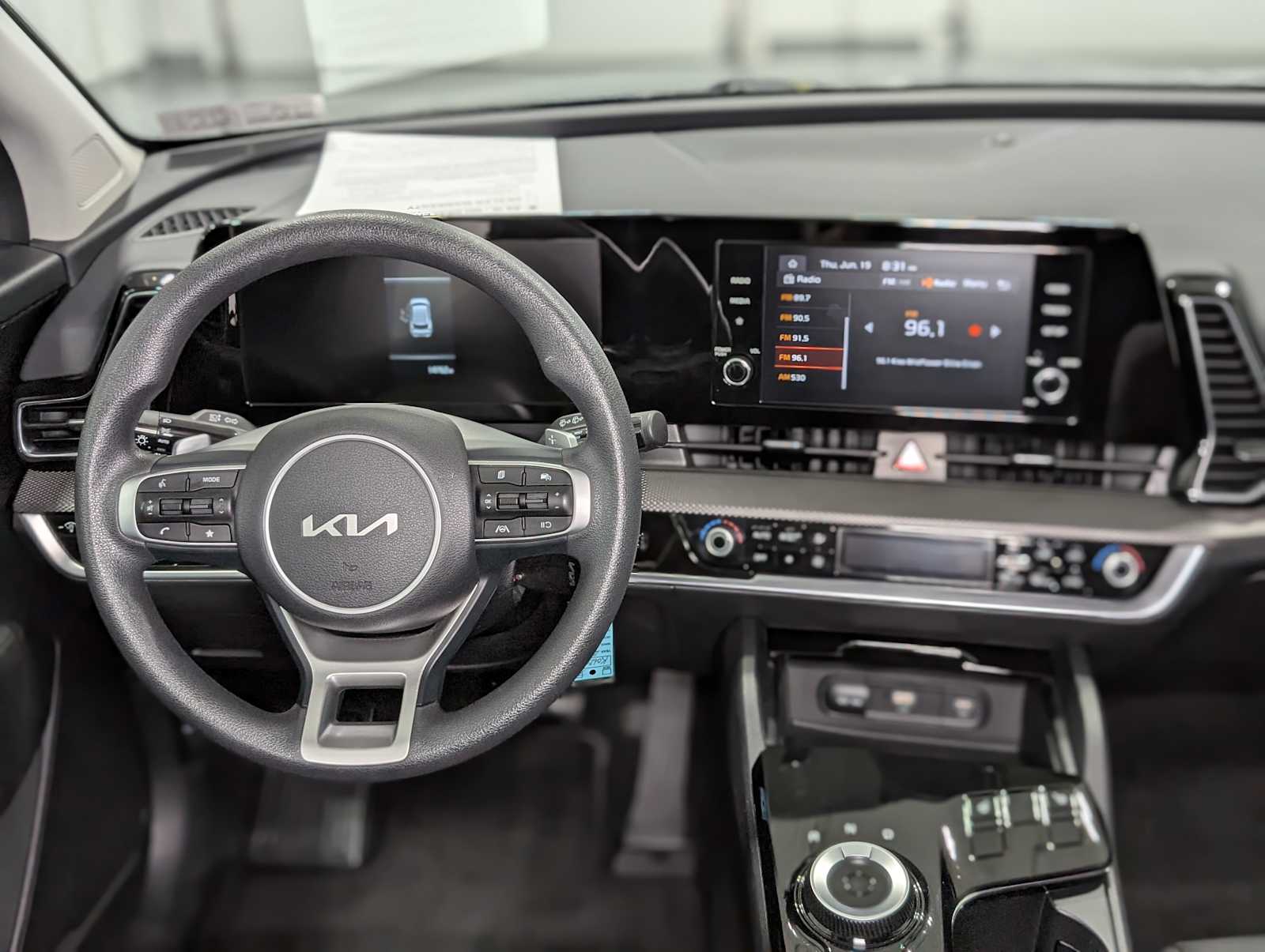 2023 Kia Sportage Hybrid LX photo 3