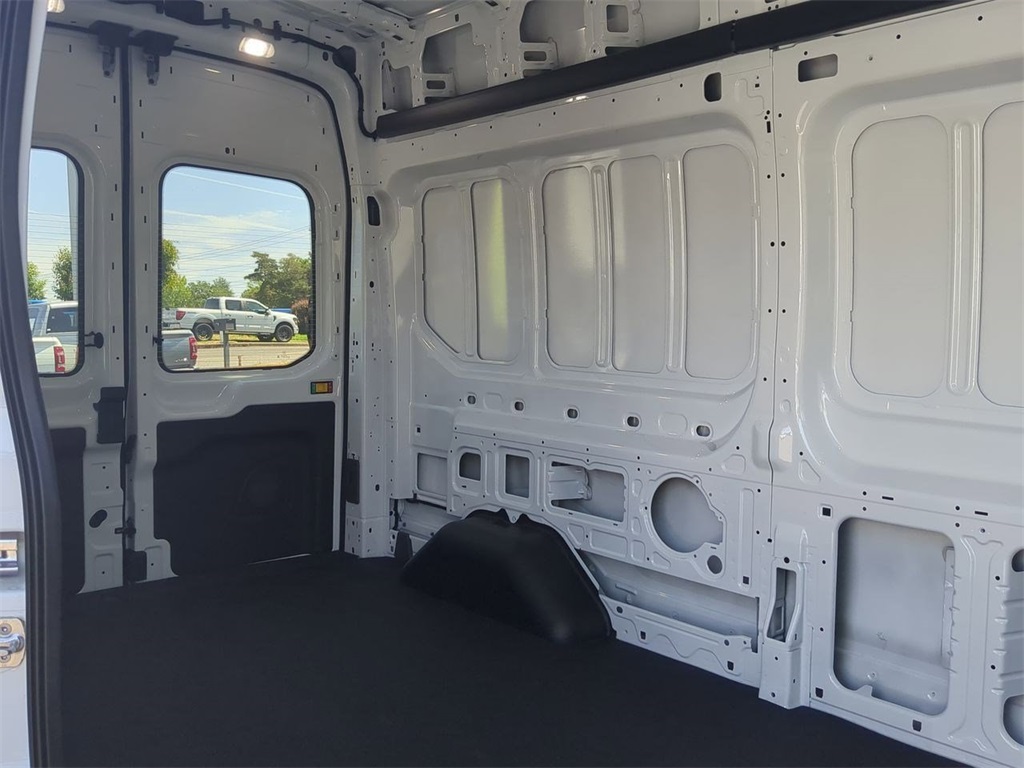 2025 Ford Transit photo 20