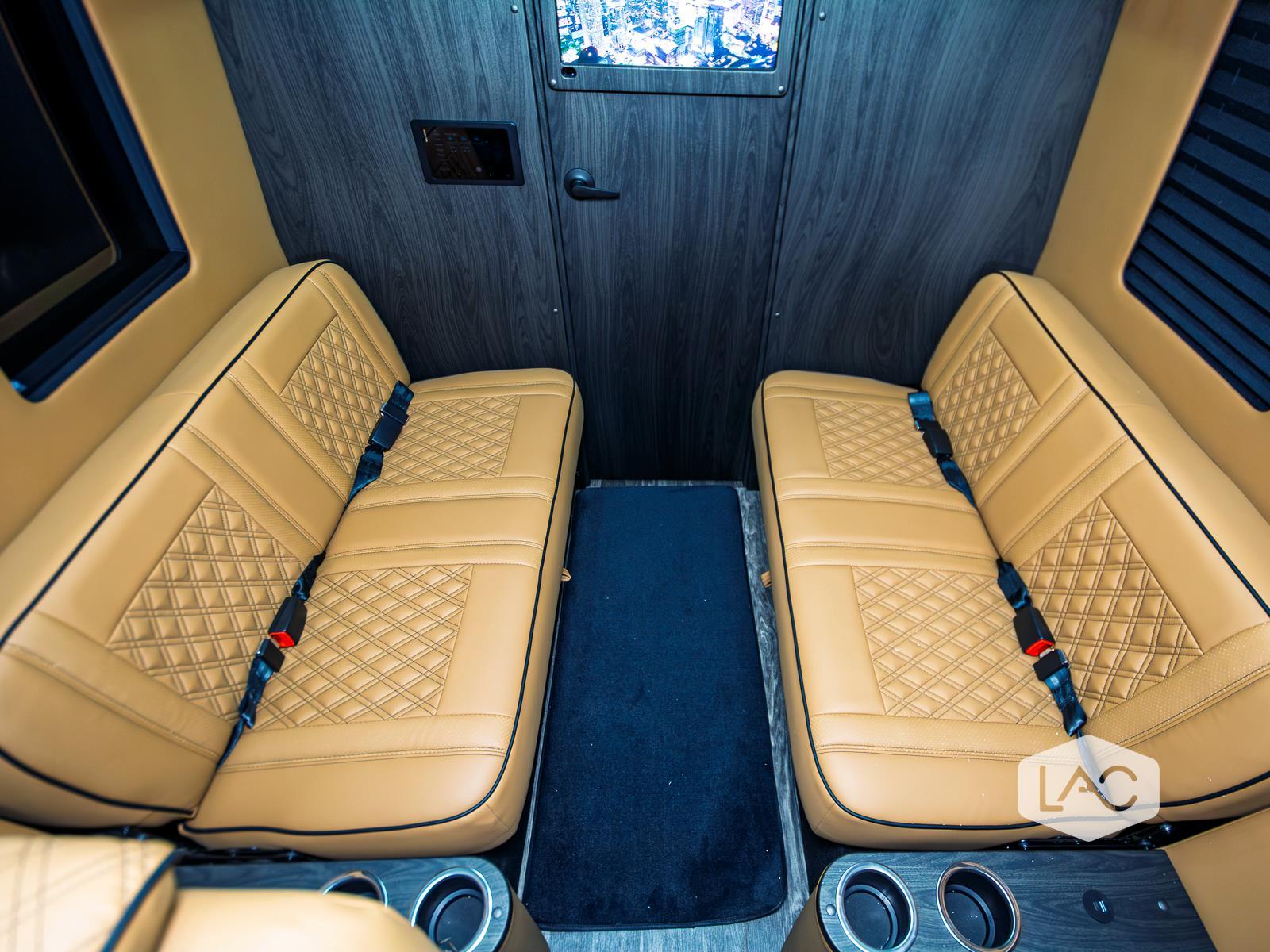 2023 Mercedes Benz Sprinter 3500 photo 5
