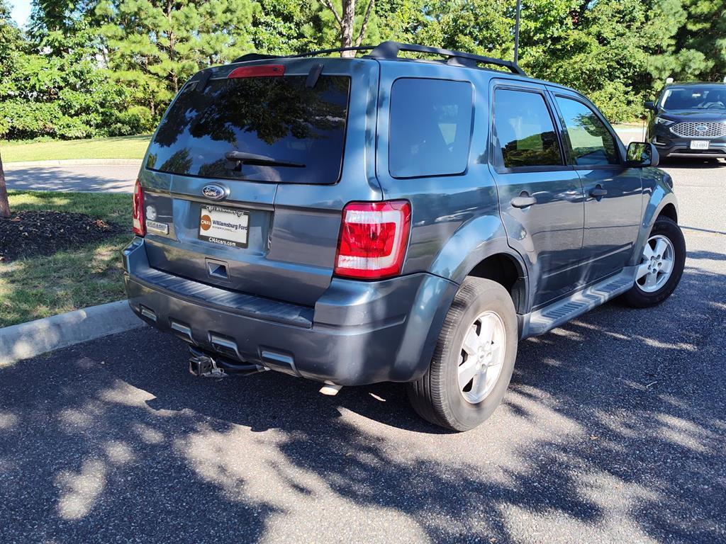 2010 Ford Escape XLT photo 3
