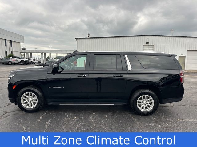 2023 Chevrolet Suburban LT photo 4