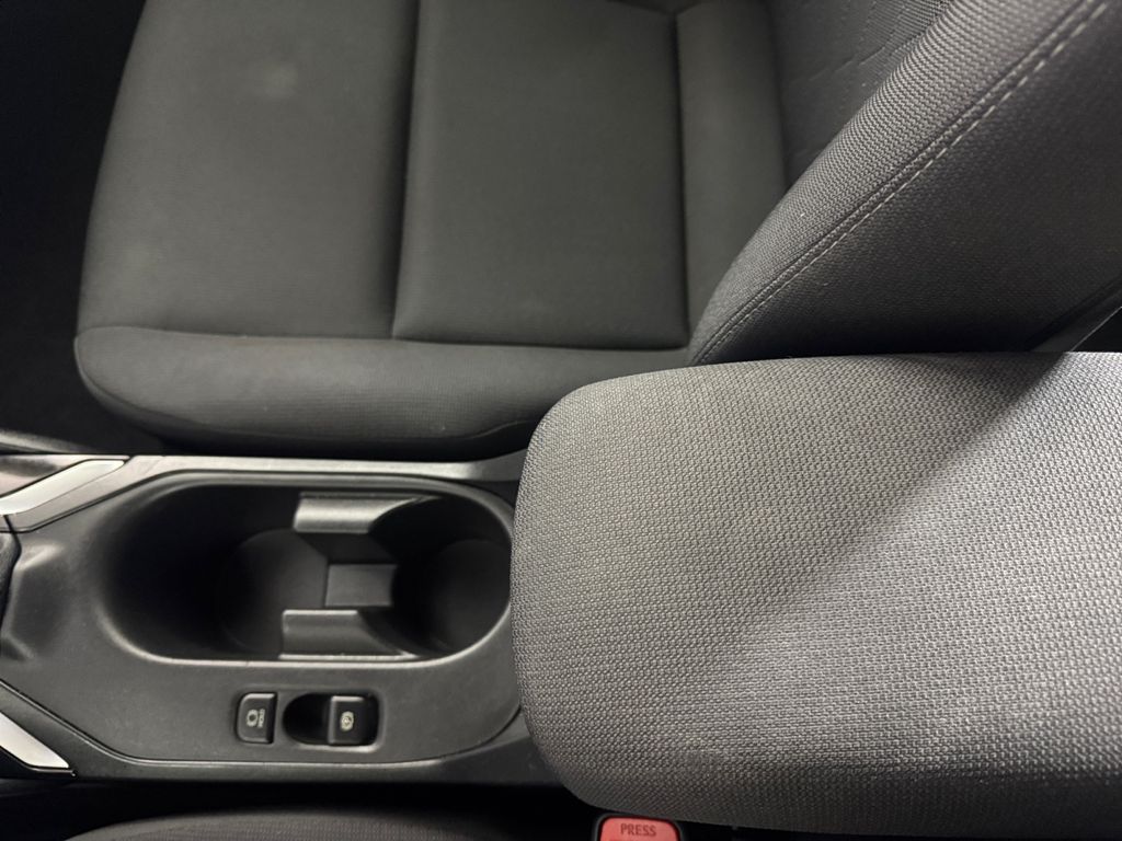 2023 Toyota Corolla LE photo 21