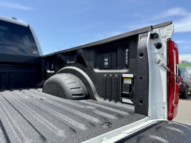 2025 Ford F-350 Lariat photo 8