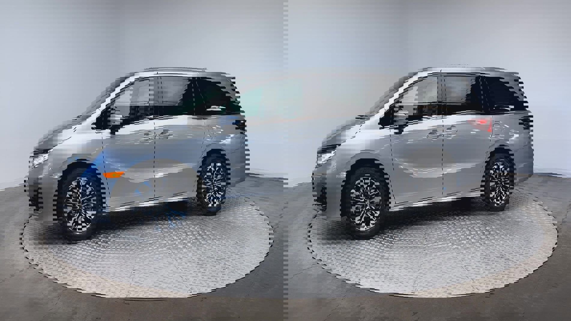 2026 Honda Odyssey Elite photo 5