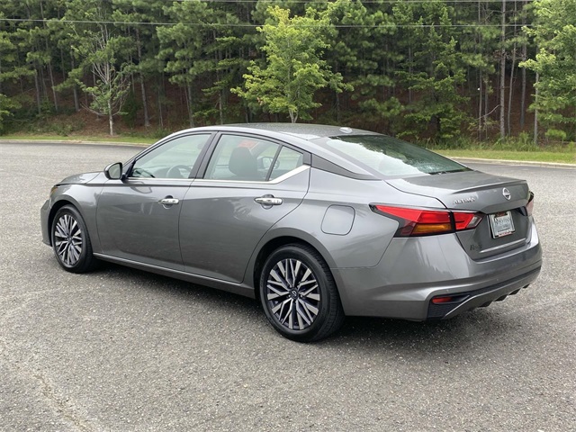 2023 Nissan Altima 2.5 SV photo 5