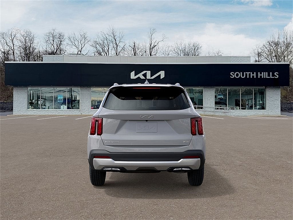 2025 Kia Sorento S photo 3