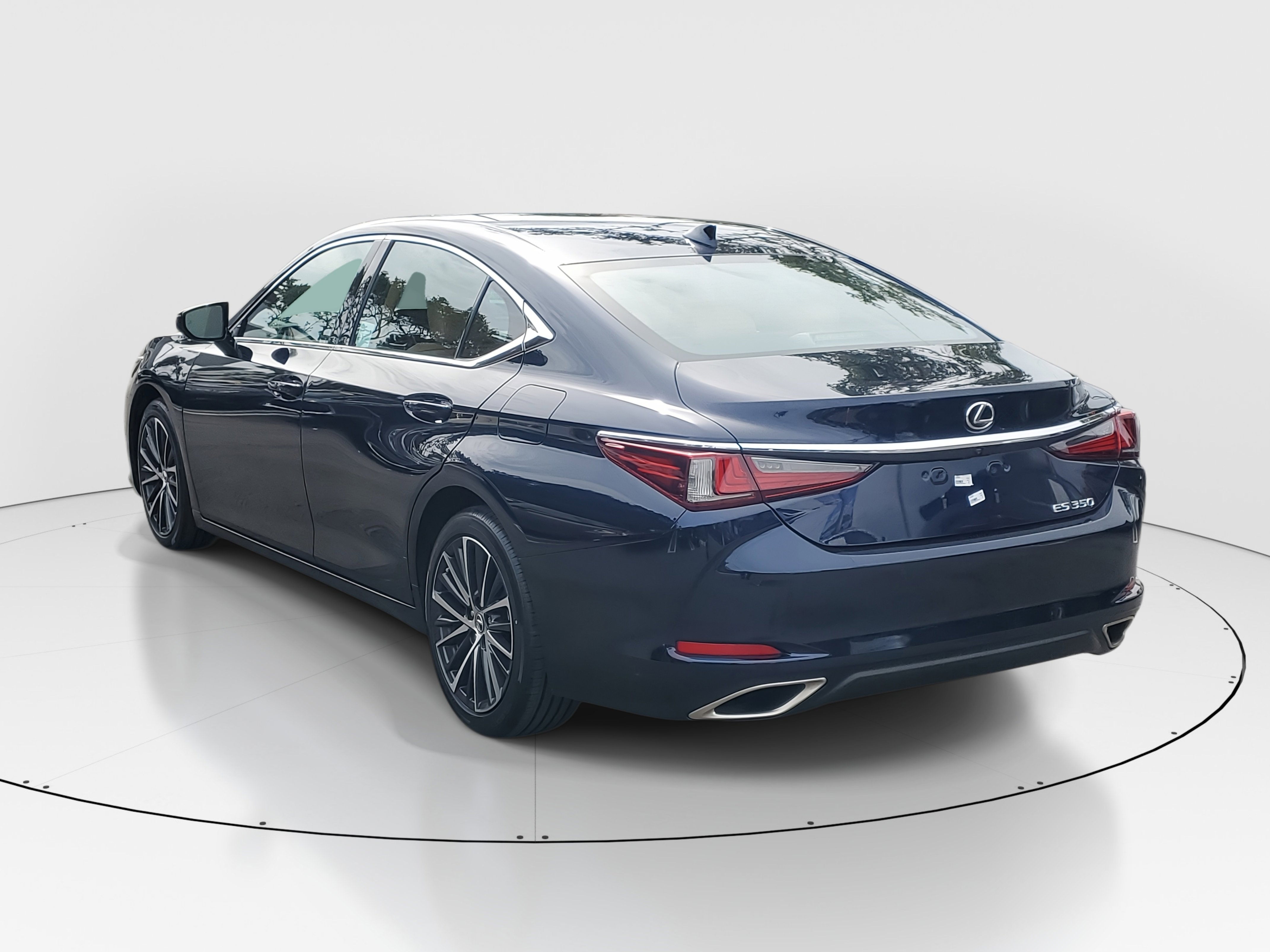 2024 Lexus ES 350 Premium photo 4