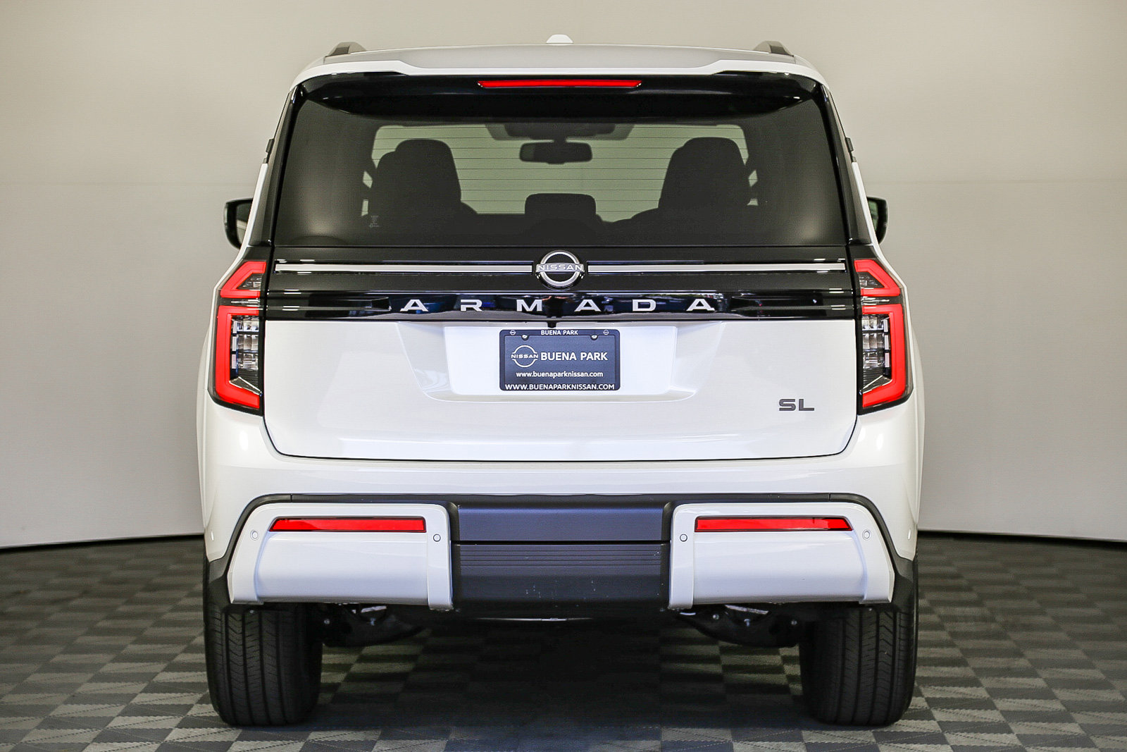 2025 Nissan Armada SL photo 7