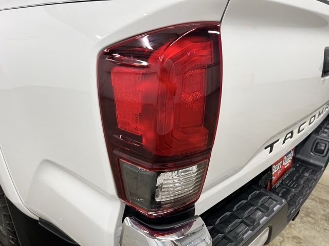 2023 Toyota Tacoma SR5 photo 7