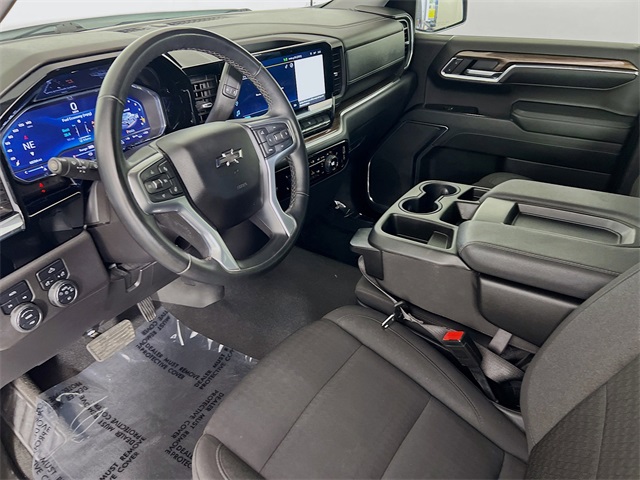 2024 Chevrolet Silverado 1500 RST photo 9
