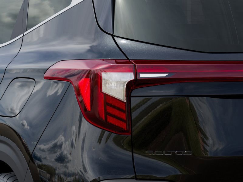2025 Kia Seltos SX photo 10