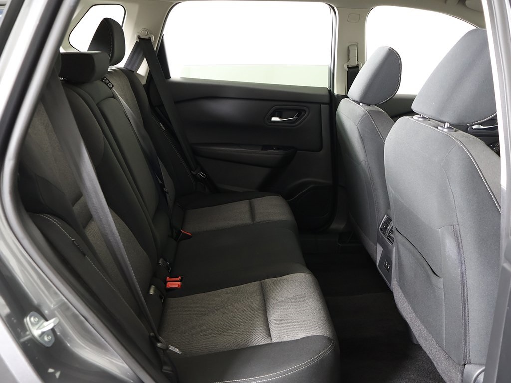 2024 Nissan Rogue SV photo 31