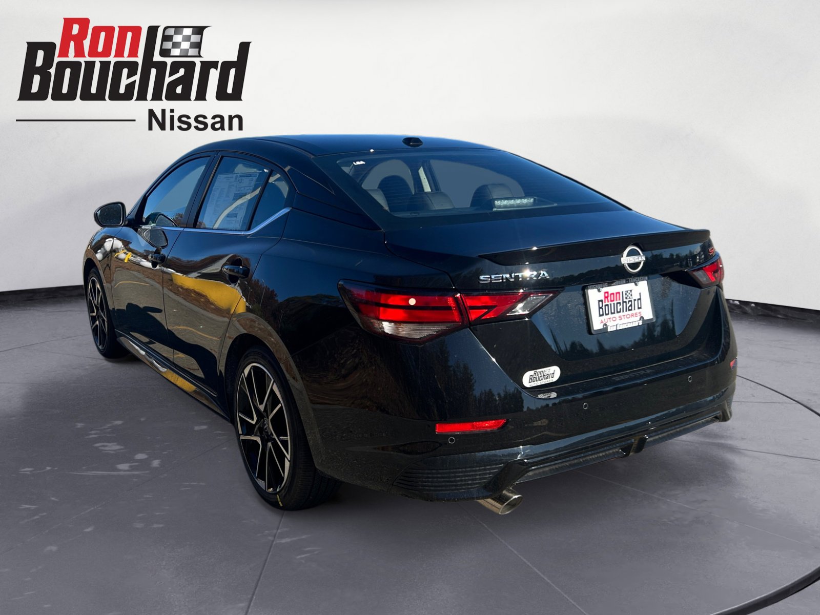 2025 Nissan Sentra SR photo 4