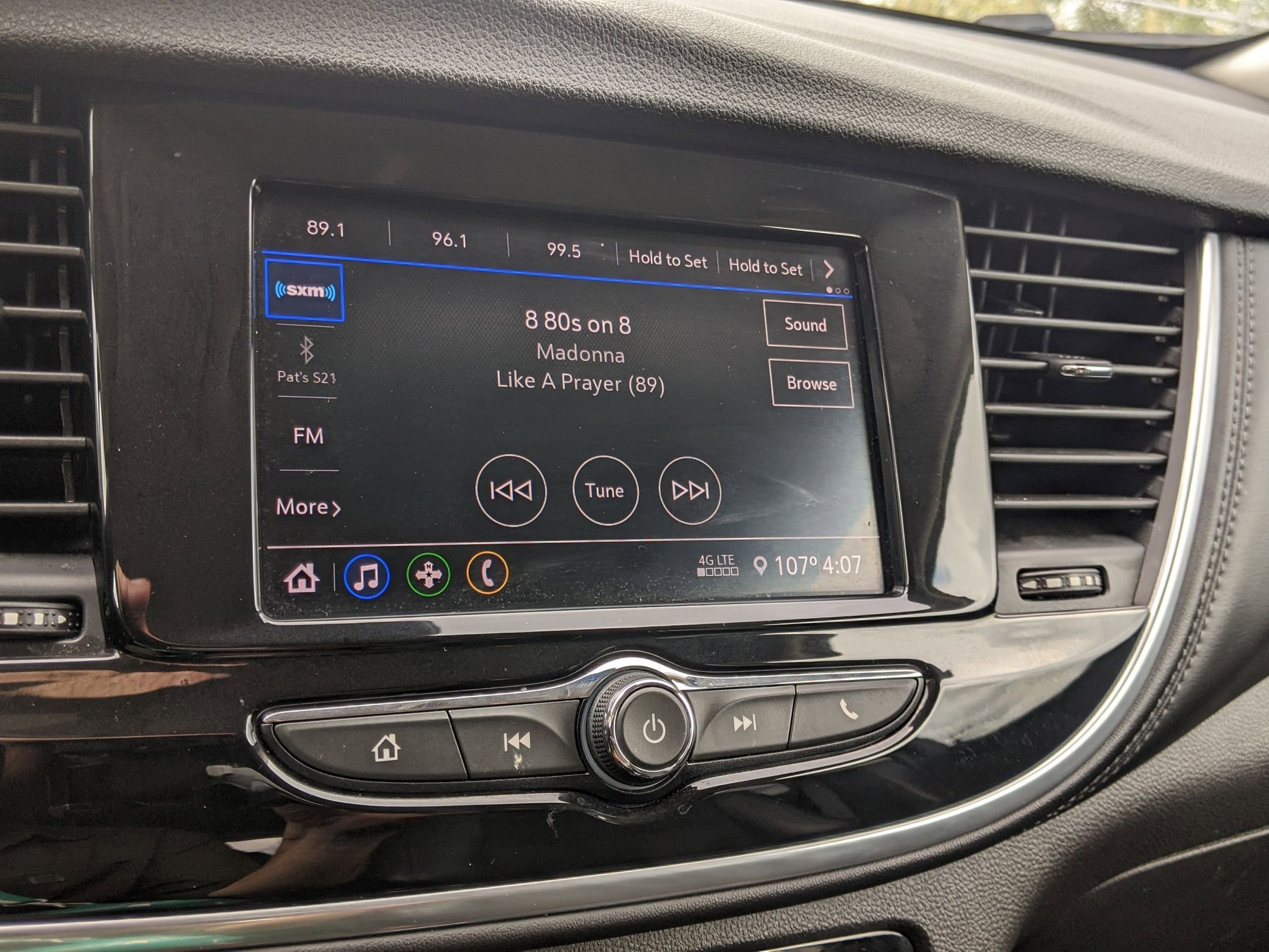 2022 Buick Encore Preferred photo 16
