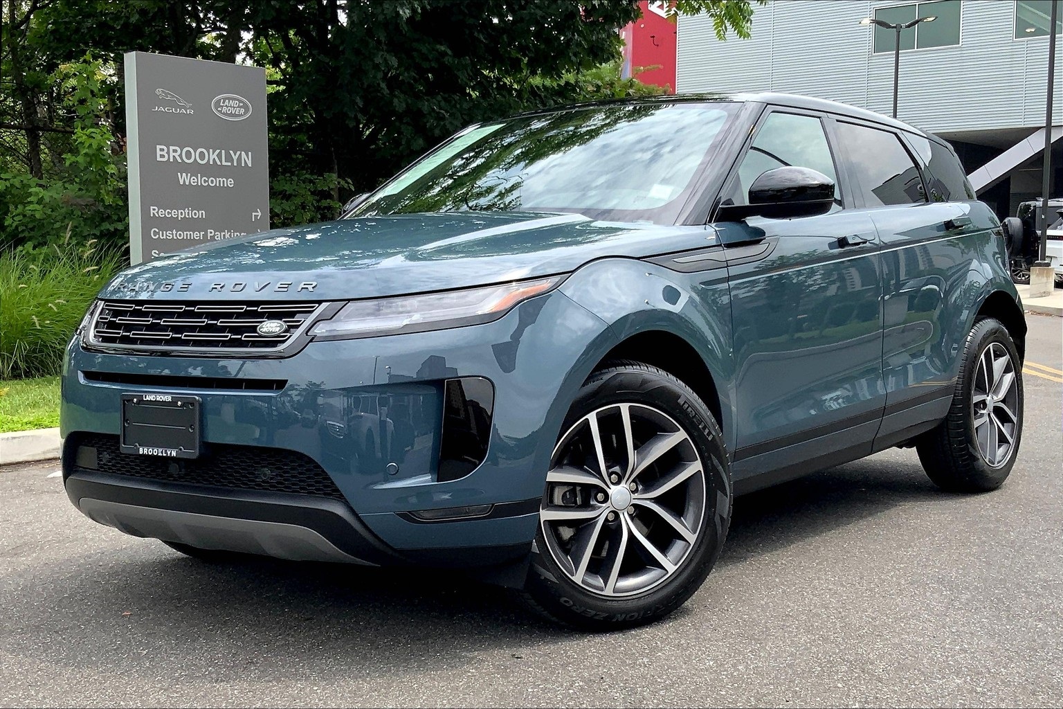 2025 Land Rover Range Rover Evoque